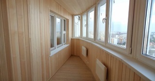 Отделка, остекление, утепление балконов в Югорске от 209 руб. м/2.